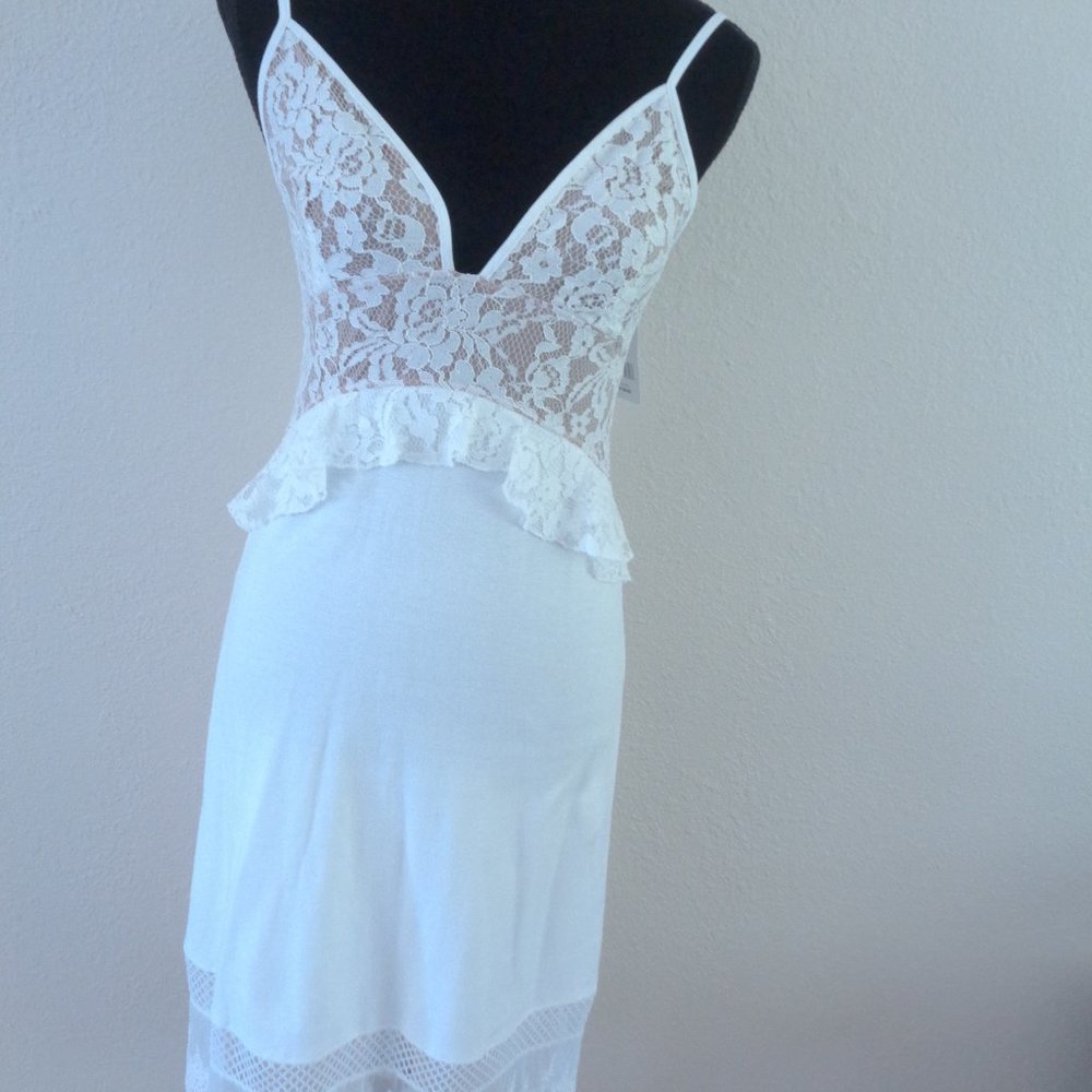 FRENCH CONECTION White Off Laced Dress. Size 6